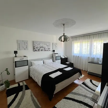 Apartment Moj Dom